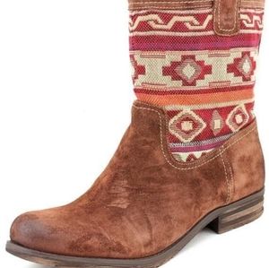 Naturalizer Suede Boots - 6.5